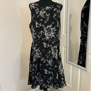 Elle black and white floral fit and flare dress size XL